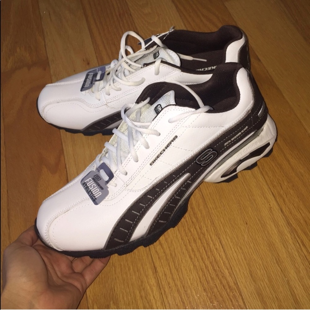 Scetchers men’s shoes NWT